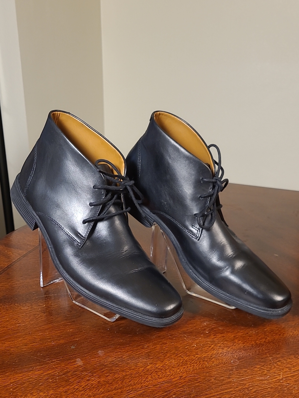 Clarks Tilden Top Men's Black Leather Waterproof Chukka Boots Size 9M / UK 8